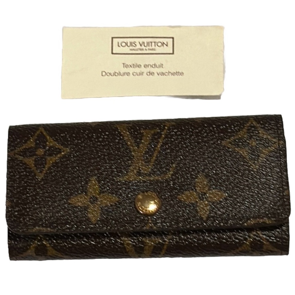 🤑SOLD🤑Authentic Louis Vuitton Monogram logo key holder wallet